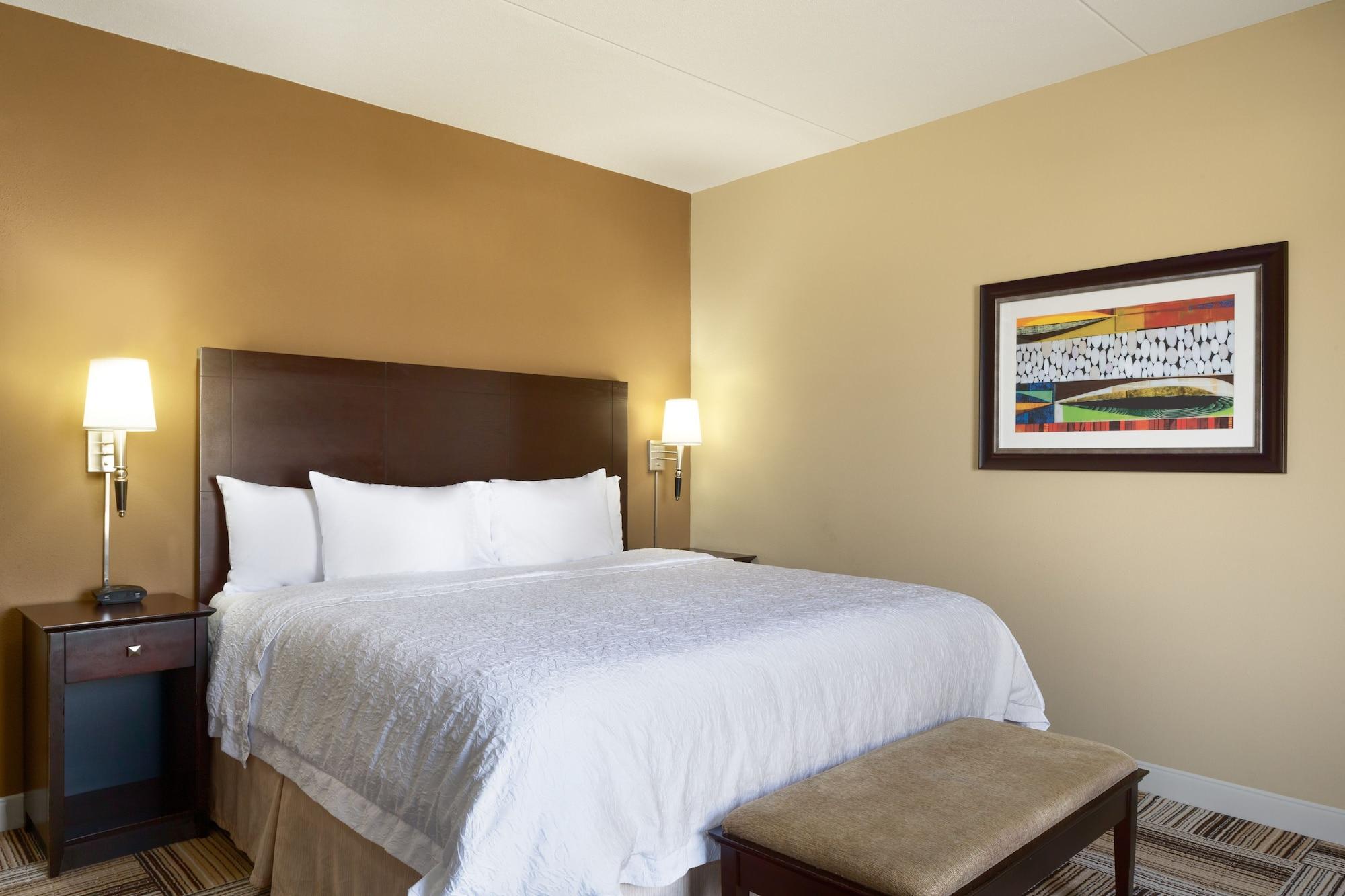 Hampton & Hotel 3*