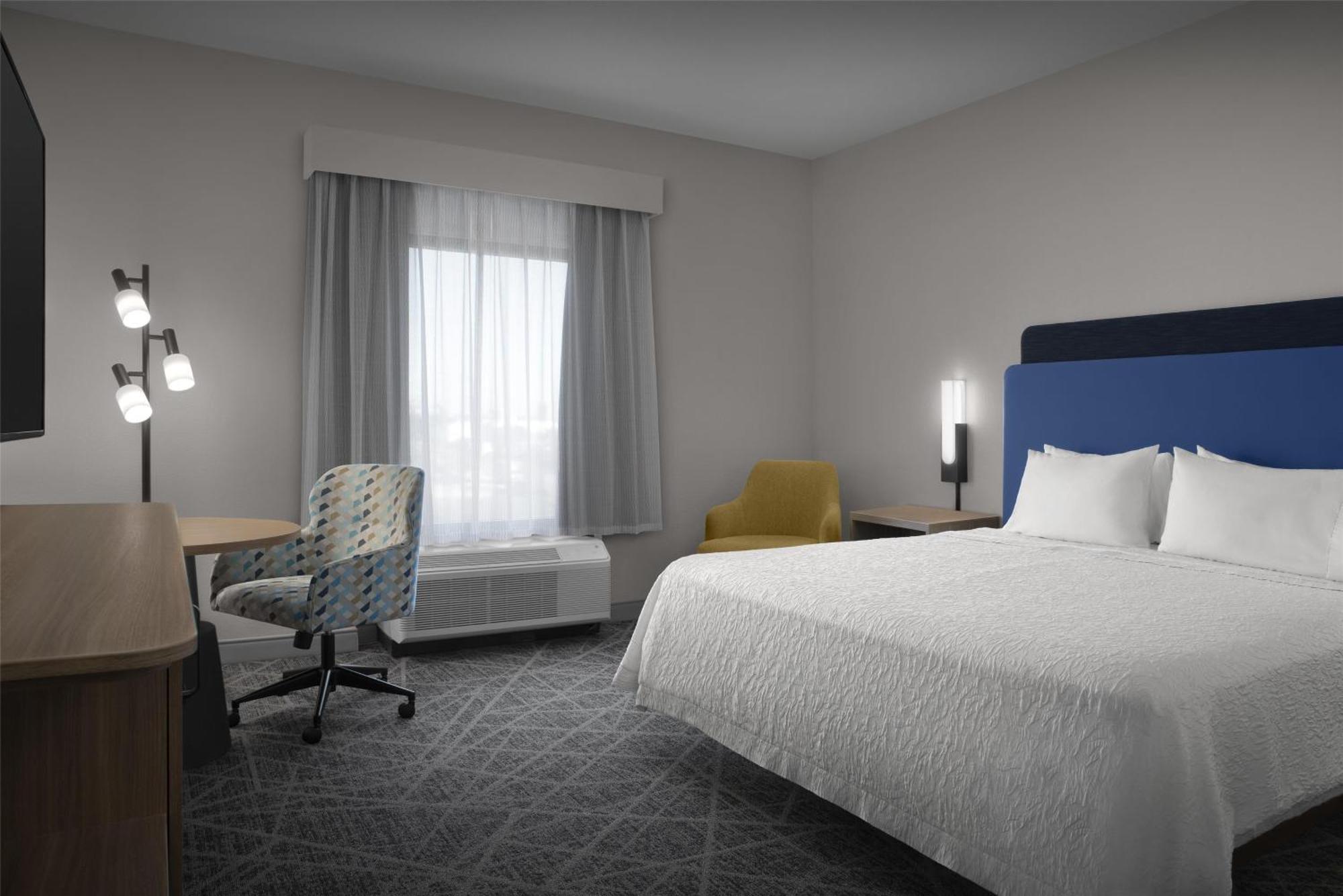 Hotel Hampton &