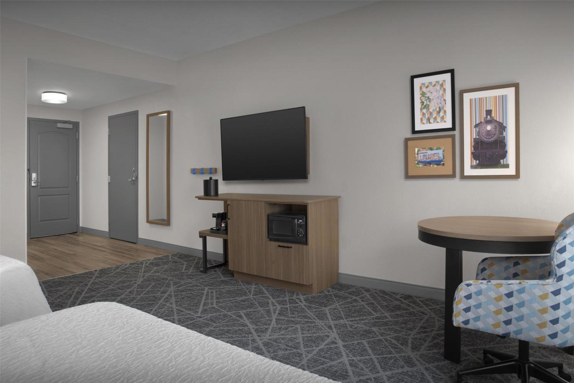 Hampton Inn&suites 3*